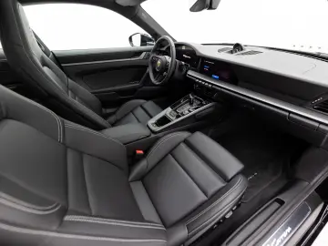 Porsche 911 Carrera PDK