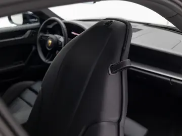 Porsche 911 Carrera PDK