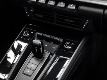 Porsche 911 Carrera PDK