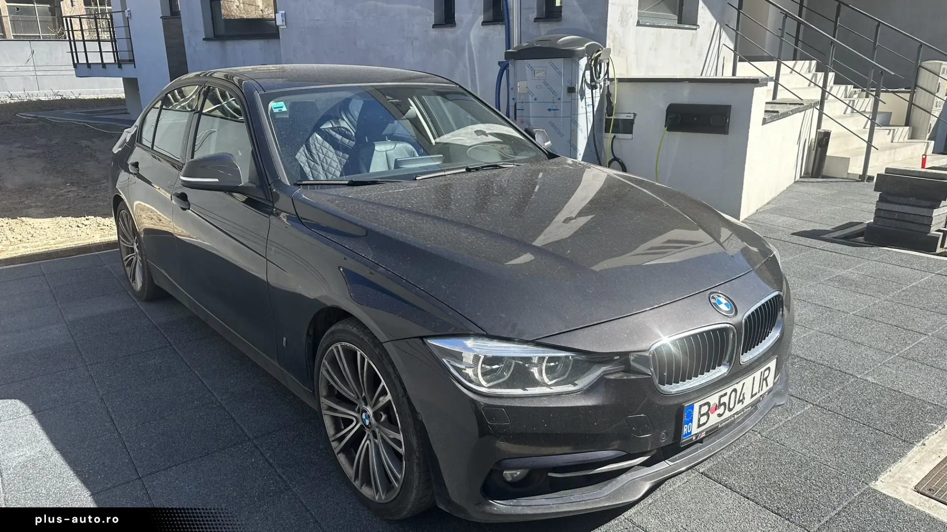 BMW 330