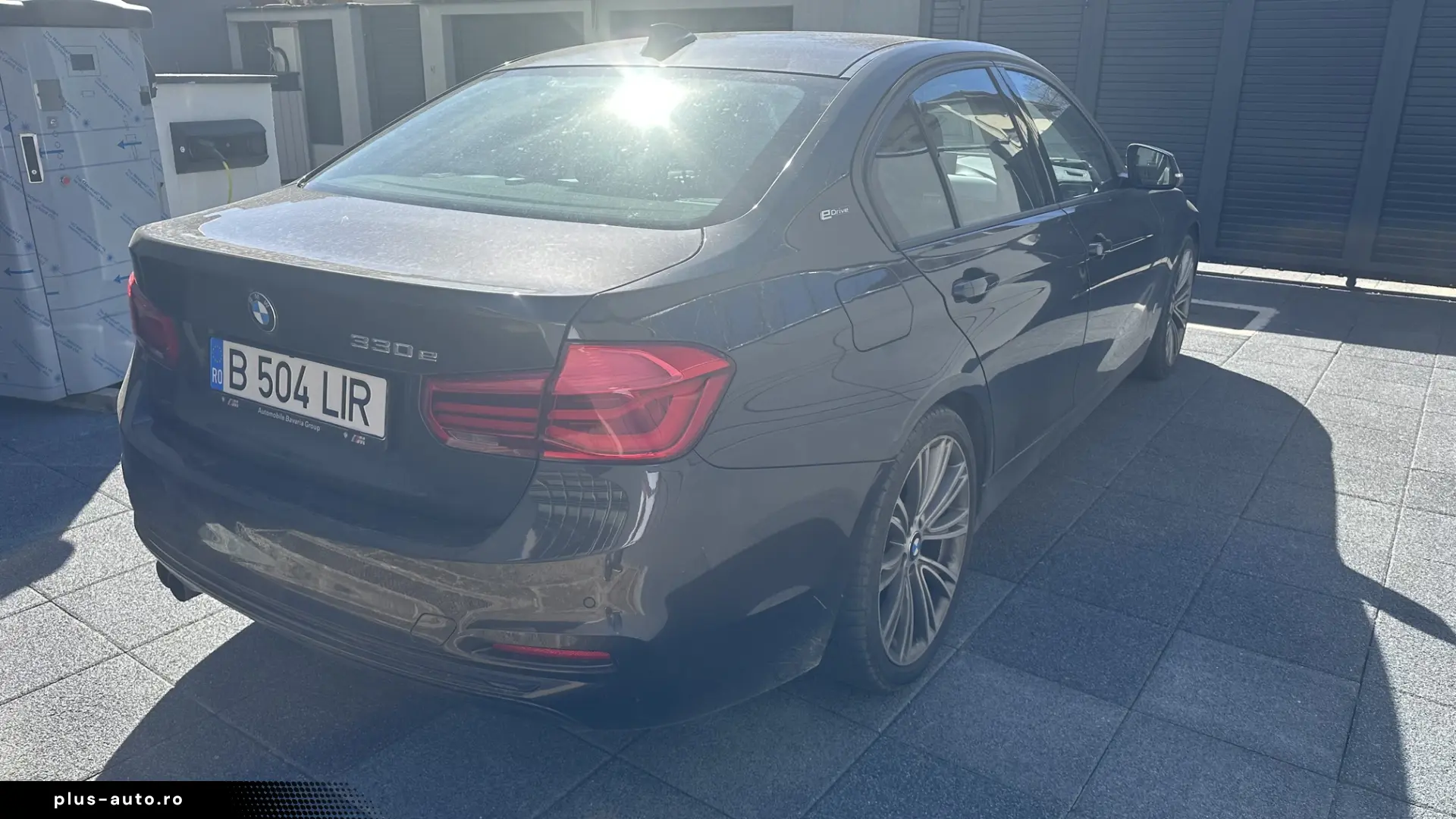 BMW 330