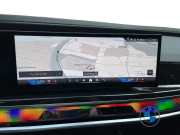 BMW 740d xDrive M Sport 21  AHK Skylounge Standhzg.