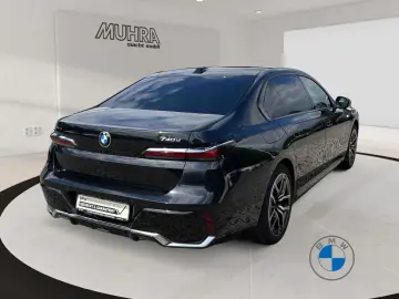 BMW 740d xDrive M Sport Massagesitze Pano Sthzg.