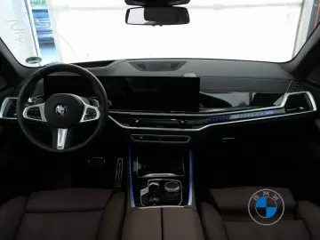 BMW X5 xDrive30d M Sport 21  AKH Pano Sitzbelüft H K