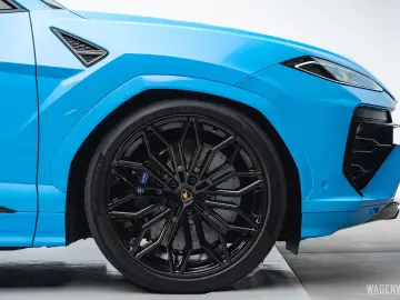 Lamborghini Urus SE AD-PERSONAM MY2025