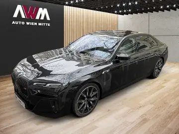 BMW M760e xDrive