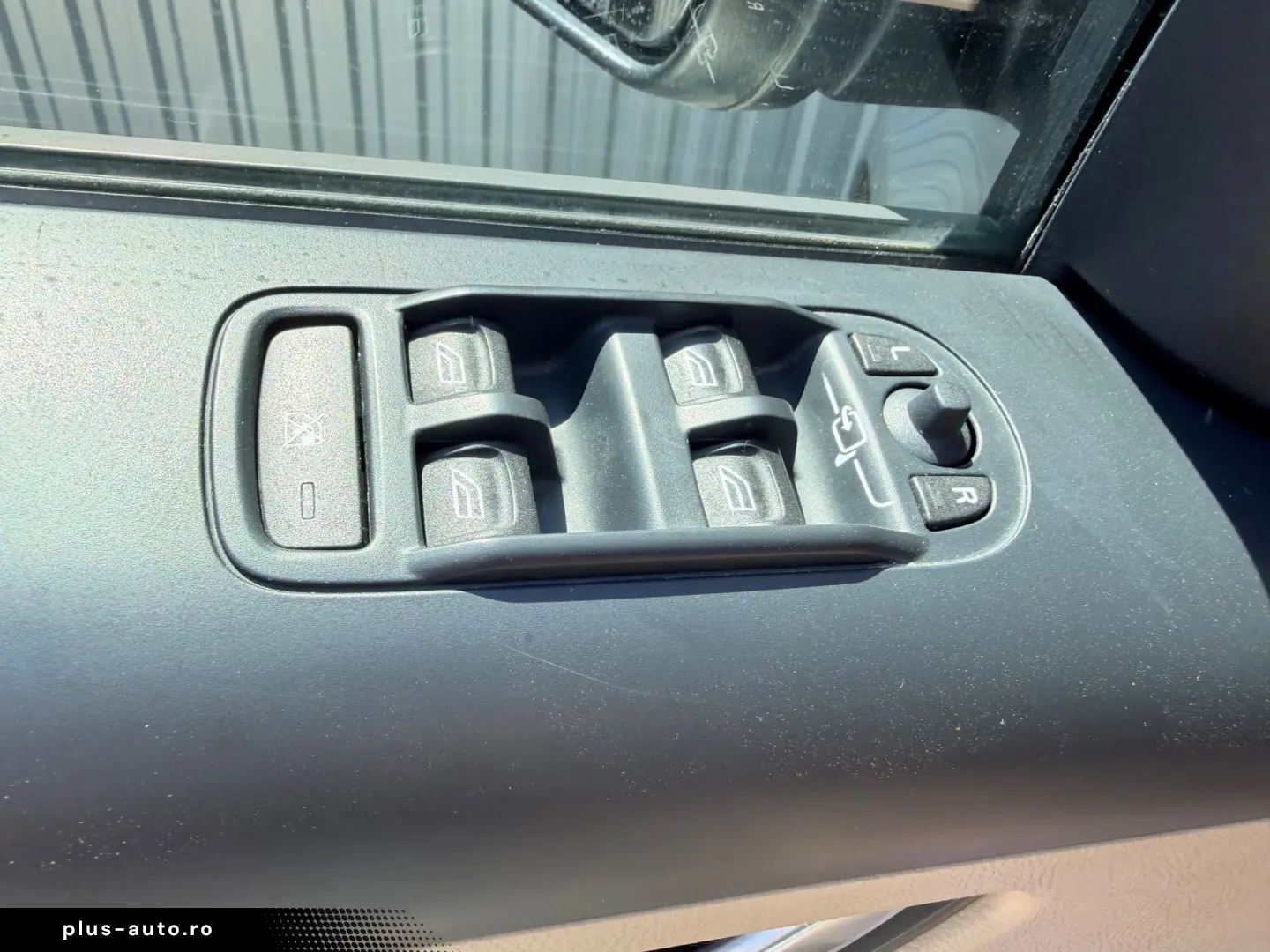 Land-Rover Freelander