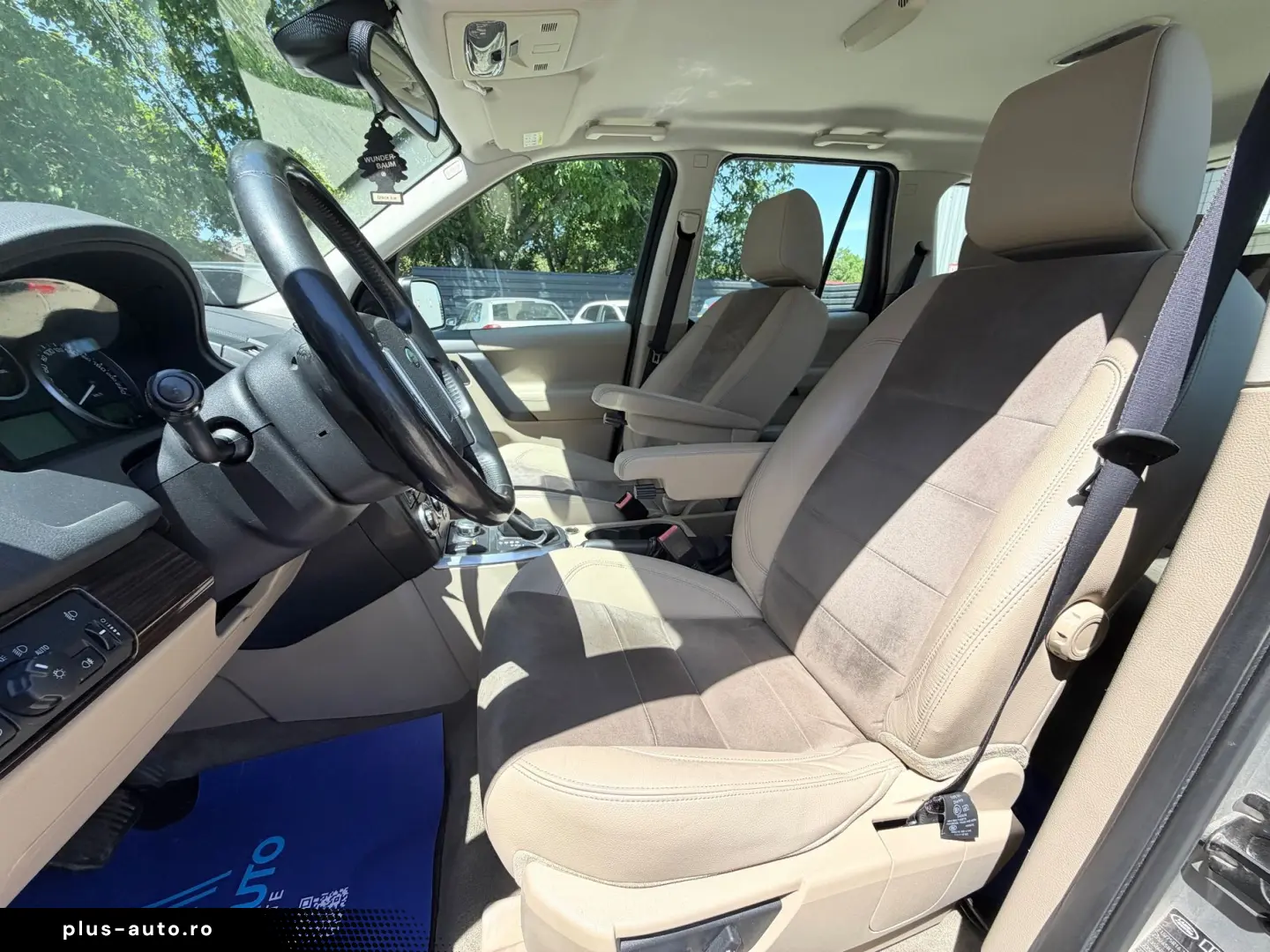 Land-Rover Freelander