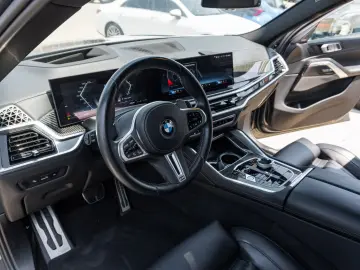 BMW X6 M60i xDrive