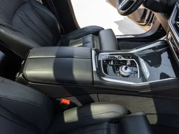 BMW X6 M60i xDrive