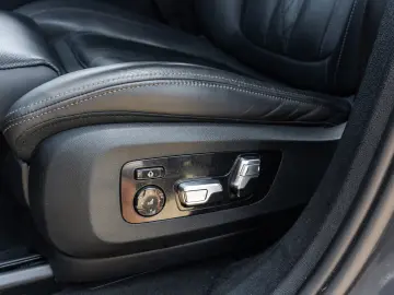 BMW X6 M60i xDrive