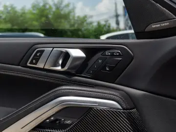 BMW X6 M60i xDrive