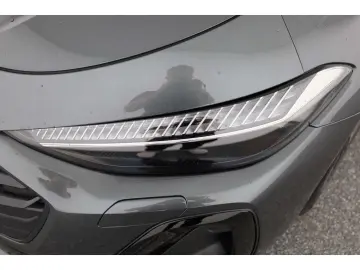 AUDI A5 Limousine TFSI e quattro S line AHK B&O HUD