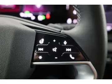 AUDI A5 Limousine TFSI e quattro S line AHK B&O HUD