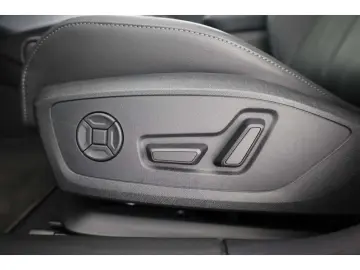 AUDI A5 Limousine TFSI e quattro S line AHK B&O HUD