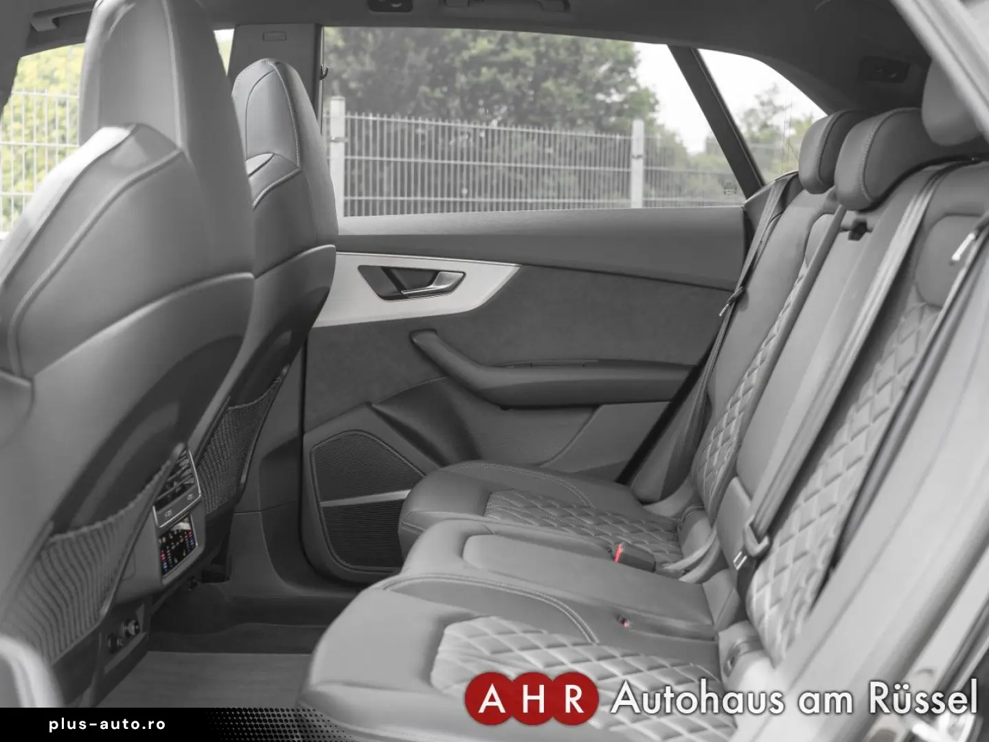 AUDI Q8 50 TDI quattro  Pano HUD 360 Black Edition