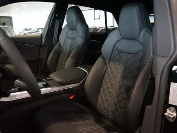 AUDI Q8 50 TDI quattro   S line   Pano   B&O   Matrix