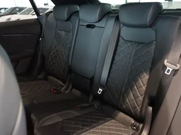 AUDI Q8 50 TDI quattro   S line   Pano   B&O   Matrix