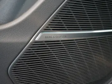 AUDI Q8 50 TDI quattro   S line   Pano   B&O   Matrix