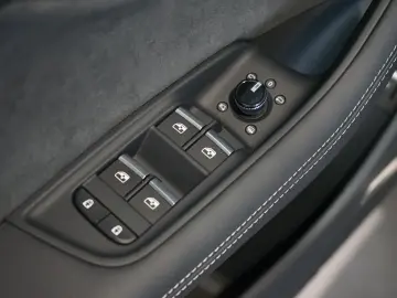 AUDI Q8 50 TDI quattro   S line   Pano   B&O   Matrix