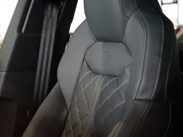 AUDI Q8 50 TDI quattro   S line   Pano   B&O   Matrix