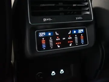 AUDI Q8 50 TDI quattro   S line   Pano   B&O   Matrix