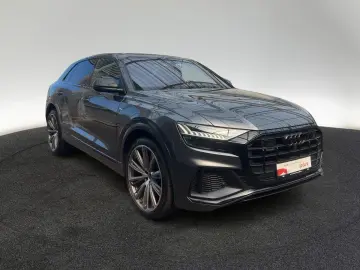AUDI Q8 50 TDI quattro tiptr. S line Matrix Standhzg