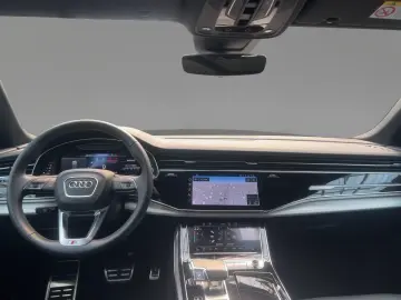 AUDI Q8 50 TDI quattro tiptr. S line Matrix Standhzg