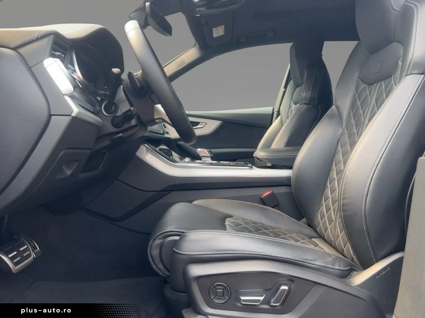 AUDI Q8 50 TDI quattro tiptr. S line Matrix Standhzg