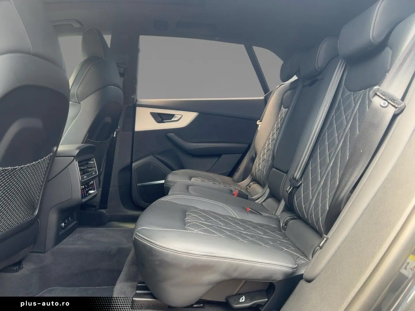 AUDI Q8 50 TDI quattro tiptr. S line Matrix Standhzg