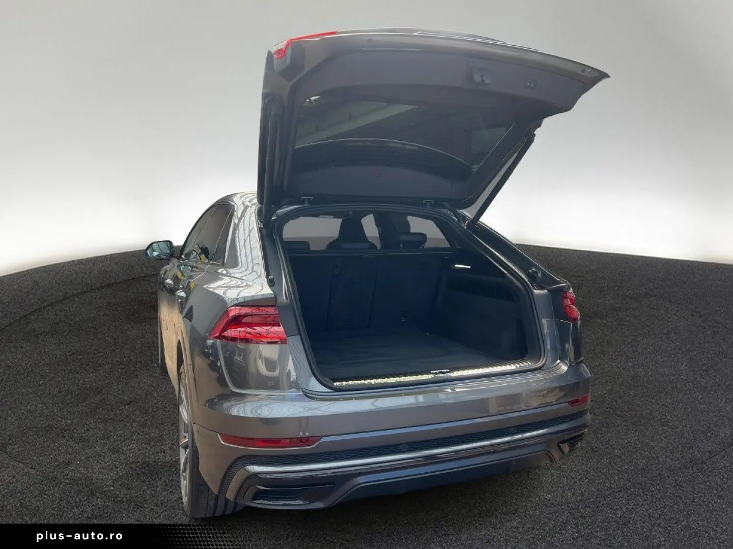 AUDI Q8 50 TDI quattro tiptr. S line Matrix Standhzg