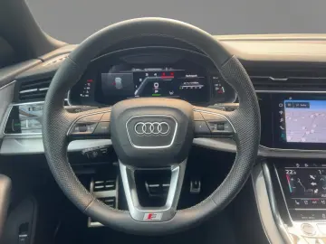 AUDI Q8 50 TDI quattro tiptr. S line Matrix Standhzg