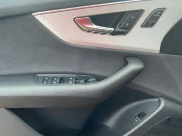 AUDI Q8 50 TDI quattro tiptr. S line Matrix Standhzg