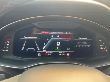 AUDI Q8 50 TDI quattro tiptr. S line Matrix Standhzg