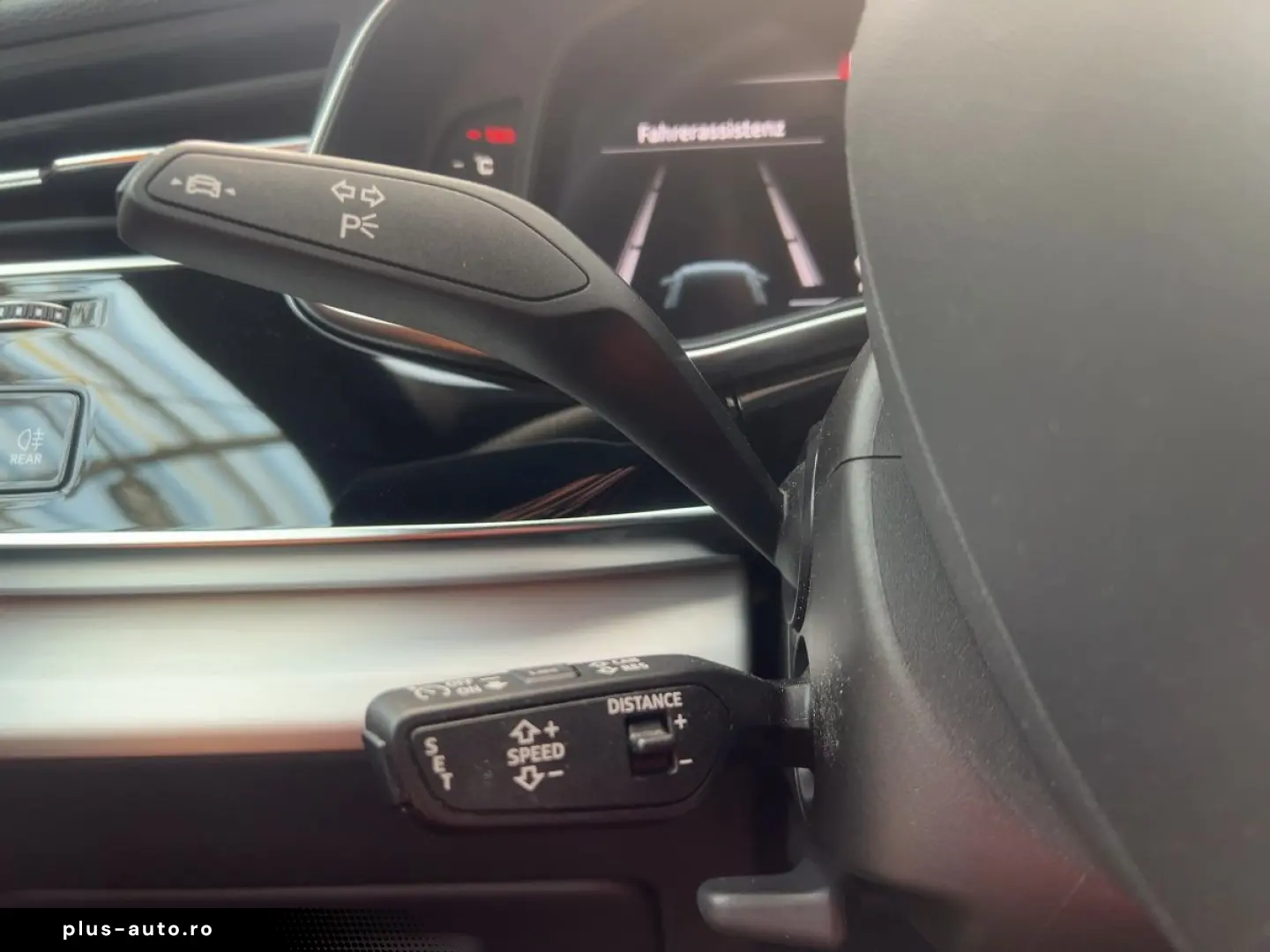 AUDI Q8 50 TDI quattro tiptr. S line Matrix Standhzg