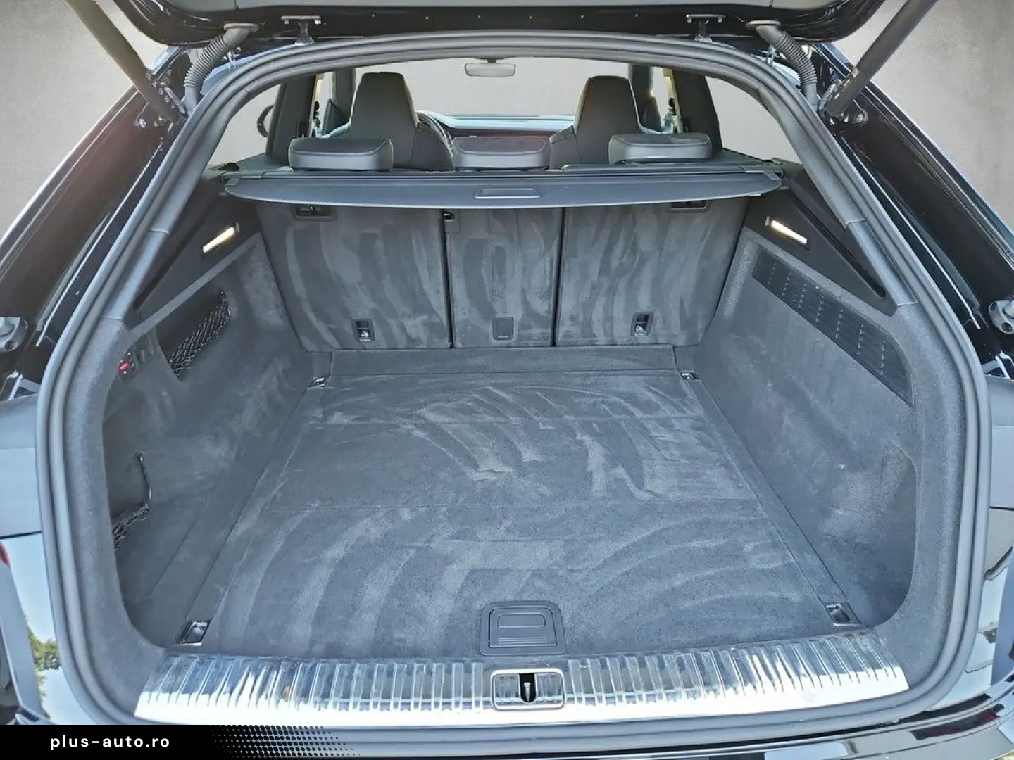 AUDI Q8 55 TFSI quattro tiptronic  S line Pano AHK