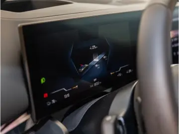 BMW i5 40eDriveMSport AHK Navi LED HUD 360Kamera SHZ