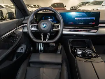 BMW i5 40eDriveMSport AHK Navi LED HUD 360Kamera SHZ