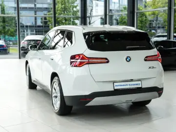 BMW X3 20 xDrive PREMIUM-PAK LEDER HUD H K NAVI 360