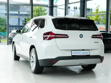BMW X3 20 xDrive PREMIUM-PAK LEDER HUD H K NAVI 360
