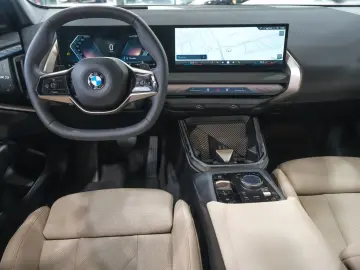 BMW X3 20 xDrive PREMIUM-PAK LEDER HUD H K NAVI 360