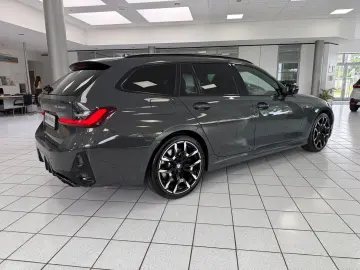 BMW M340i Touring xD SHADOW PANO HUD ACC KEYL 360