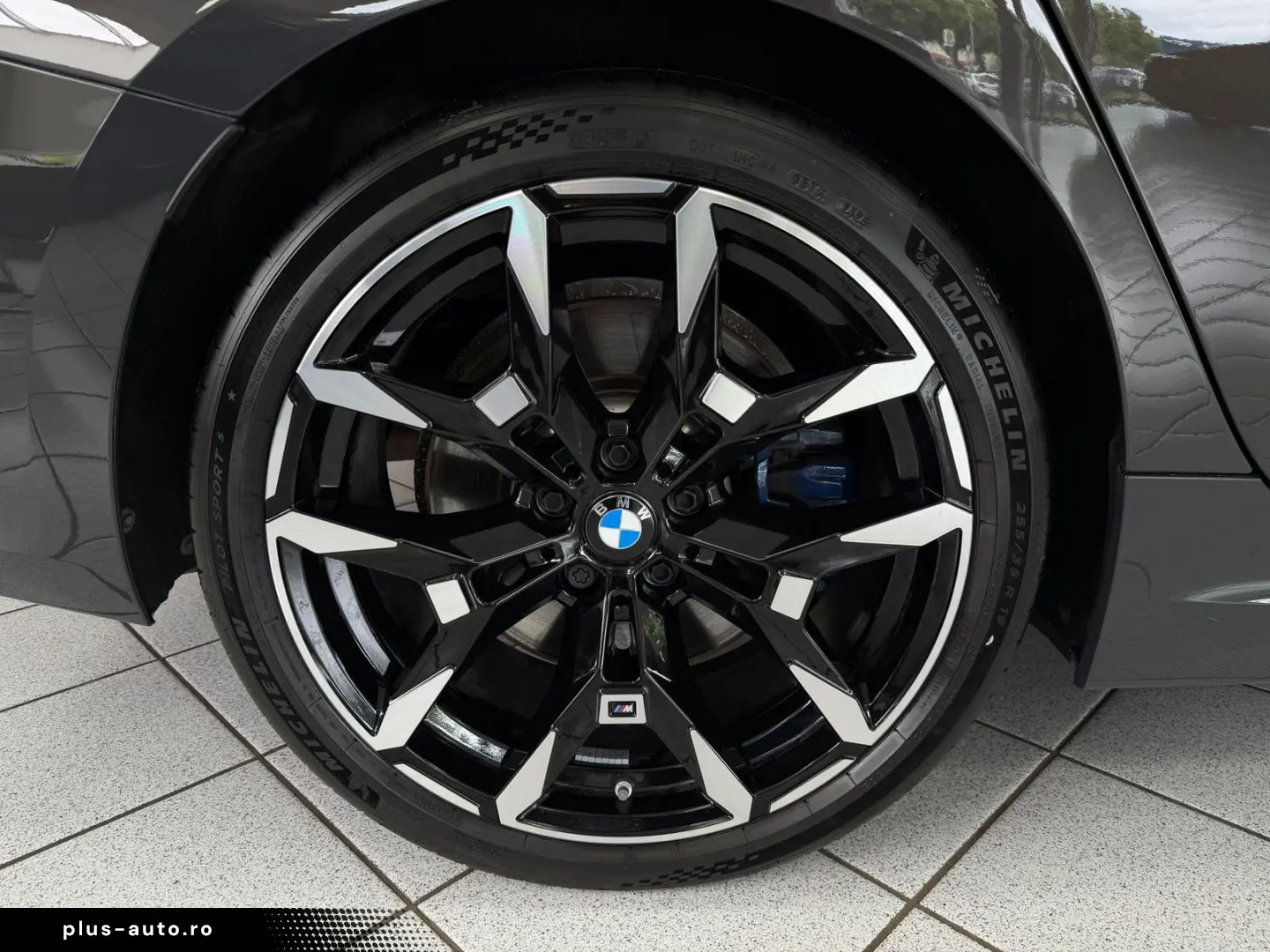 BMW M340i Touring xD SHADOW PANO HUD ACC KEYL 360