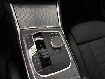 BMW M340i Touring xD SHADOW PANO HUD ACC KEYL 360