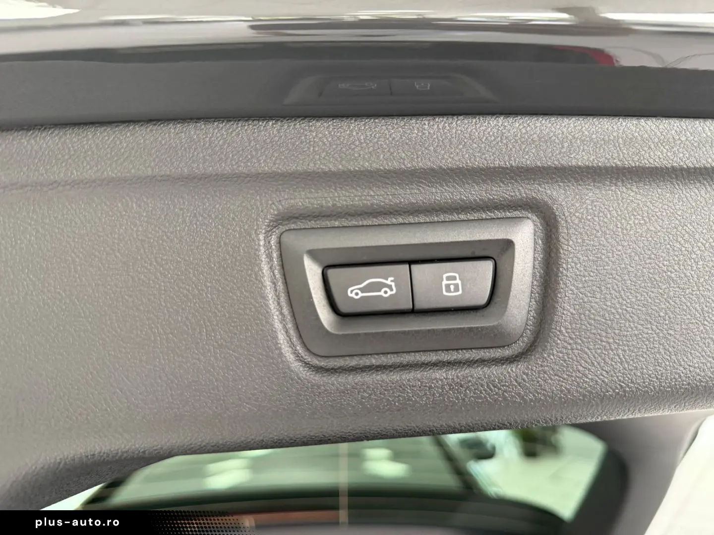 BMW M340i Touring xD SHADOW PANO HUD ACC KEYL 360