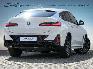 BMW X4 xDrive20i M-Sport AHK PANO ACC KoZg HuD Laser