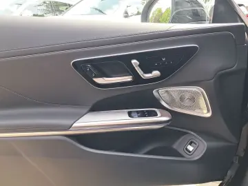 MERCEDES-BENZ CLE 200 Coupé AMG Pano 360 Kam Distr B…