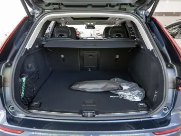 VOLVO XC60 T8 Ultra Dark Recharge Plug-In Hybrid AWD