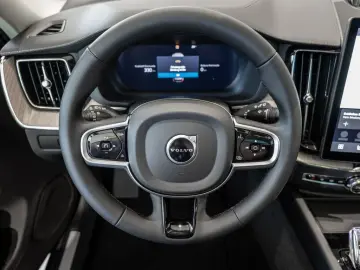 VOLVO XC60 T8 Ultra Dark Recharge Plug-In Hybrid AWD