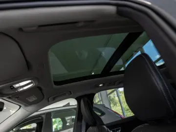 VOLVO XC60 T8 Ultra Dark Recharge Plug-In Hybrid AWD
